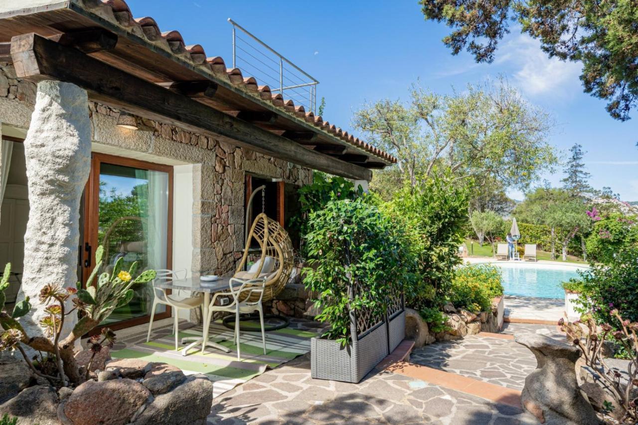 Geco Di Giada Art Suites - Adult Only Porto Rotondo Exteriör bild