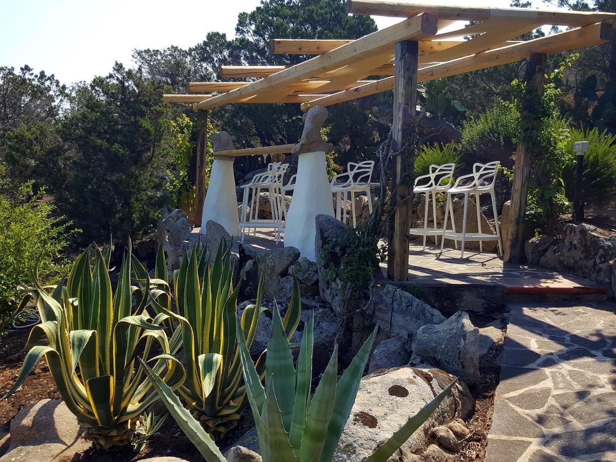 Geco Di Giada Art Suites - Adult Only Porto Rotondo Exteriör bild
